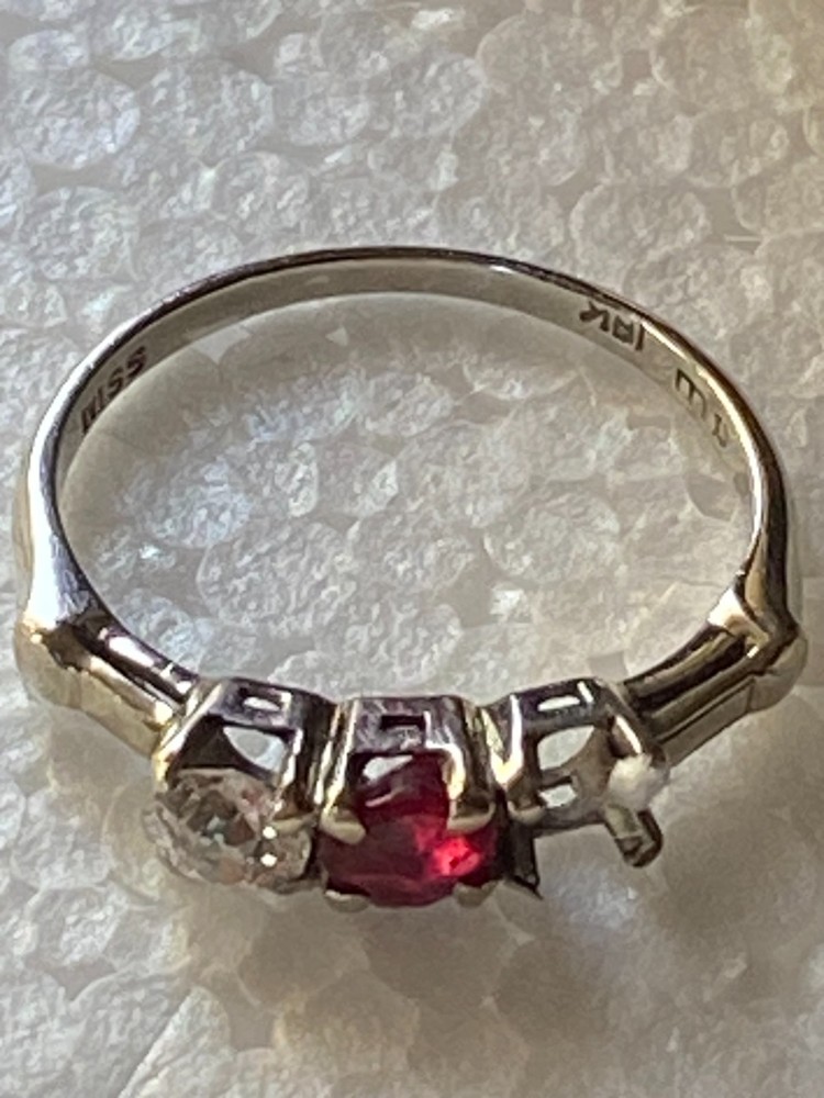 Garnet & Diamond Solid 18k White Gold 2 Stone Ring (MISSING ONE DIAMOND) size 6