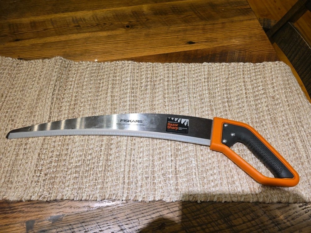 Fiskars Power Tooth Softgrip D-Handle Pruning Saw - 18" - NEW