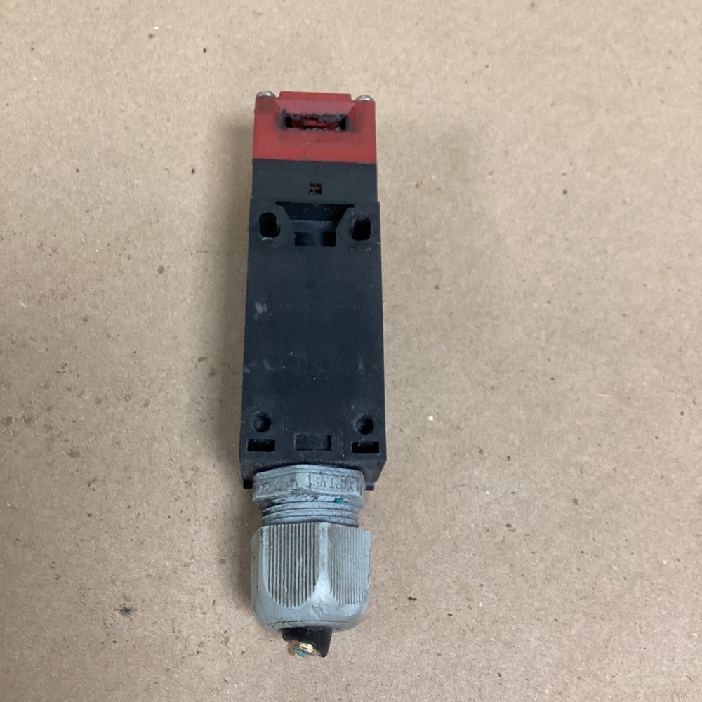 Omron Safety Switch 3A 240VAC D4NS-3BF#24T82FML
