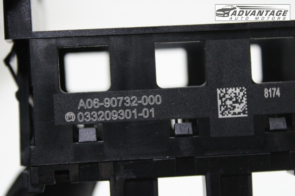 2018-2024 FREIGHTLINER CASCADIA 126 DASHBOARD ROCKER SWITCH MODULE BRACKET OEM