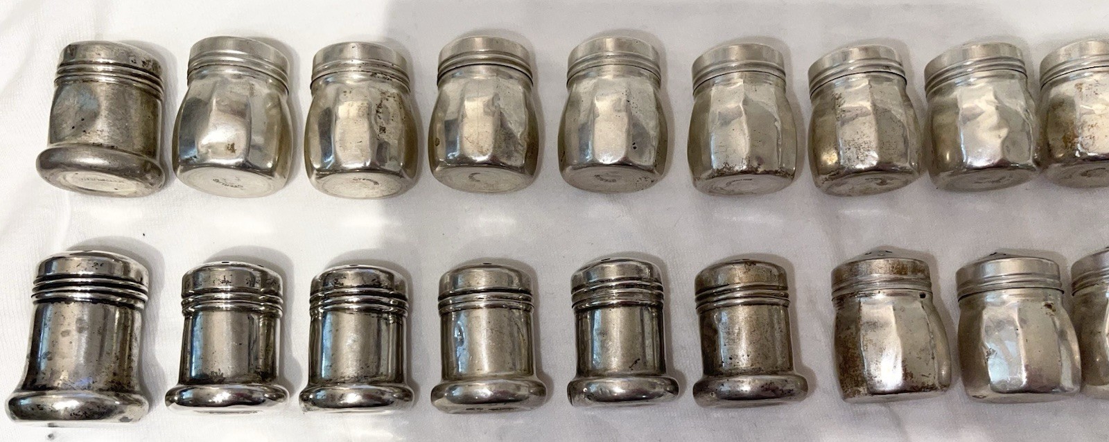 LOT of 20 Sterling Silver Salt & Pepper Mini Shakers 80 Grams ☚☚☚☚👀