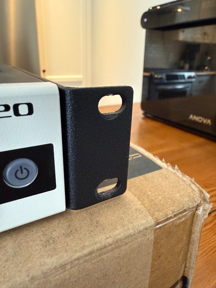 Yamaha MA2120 | Switchable Class-D Mixer Amplifier