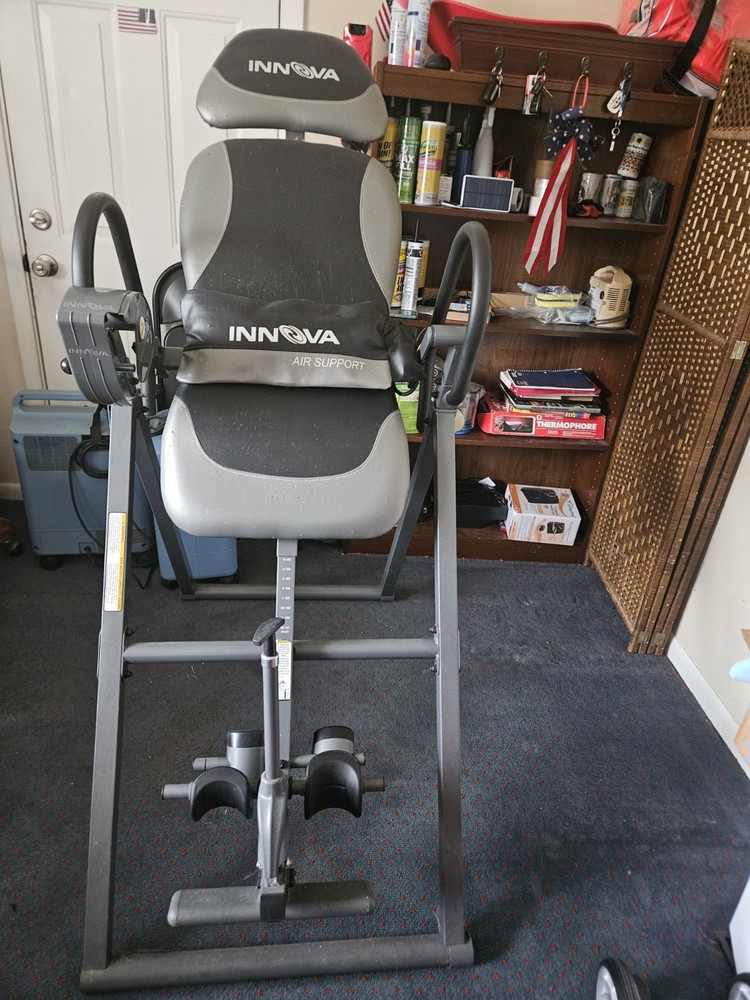 Innova Height-Adjustable Inversion Table Gray Black with Padded Leg Fixation