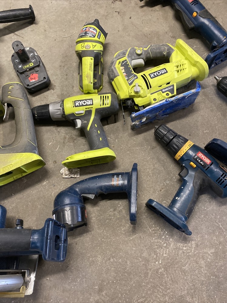 RYOBI 18V One+ 10pc Tool Set Drills Saws Lights Blower Grinder ++