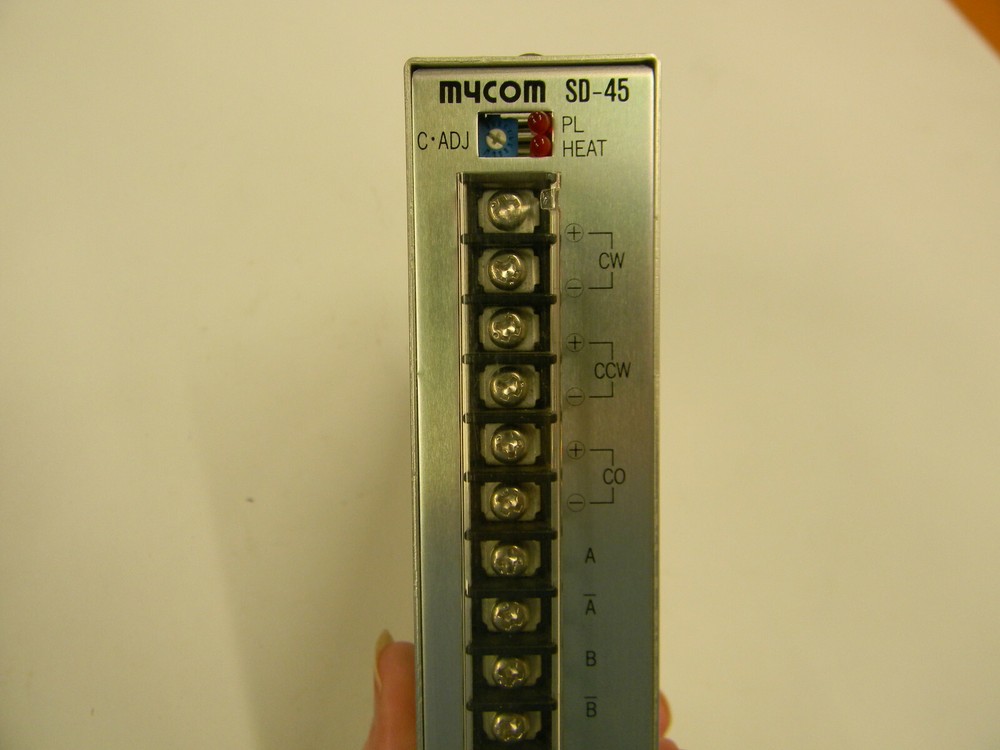 New Mycom SD45-210 2 Phase 2A/Phase Stepper Driver M5