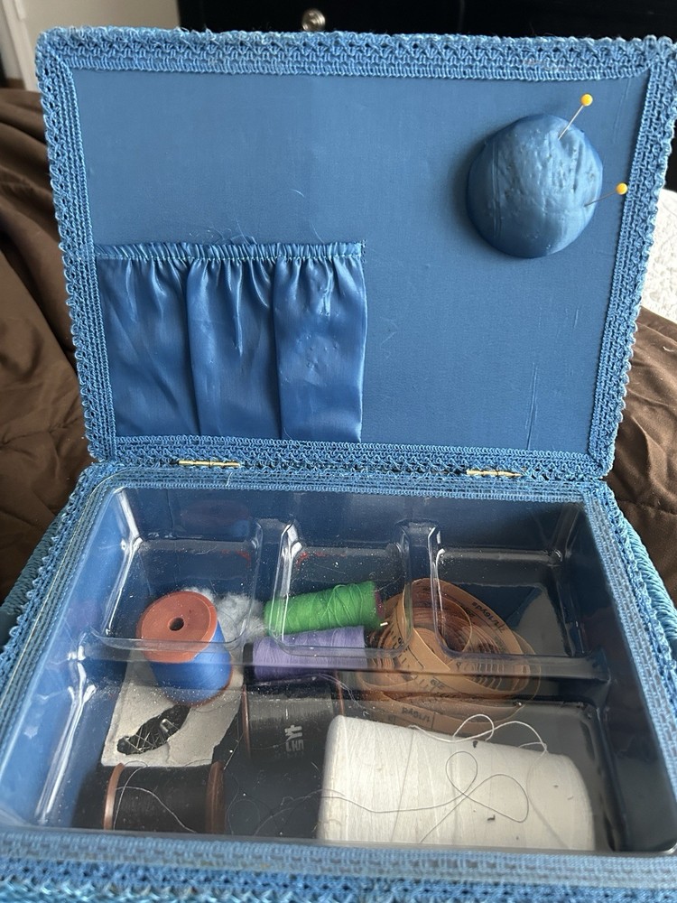 Sewing Kit Quilted Basket Blue And Flower Pattern With Handle And Thread