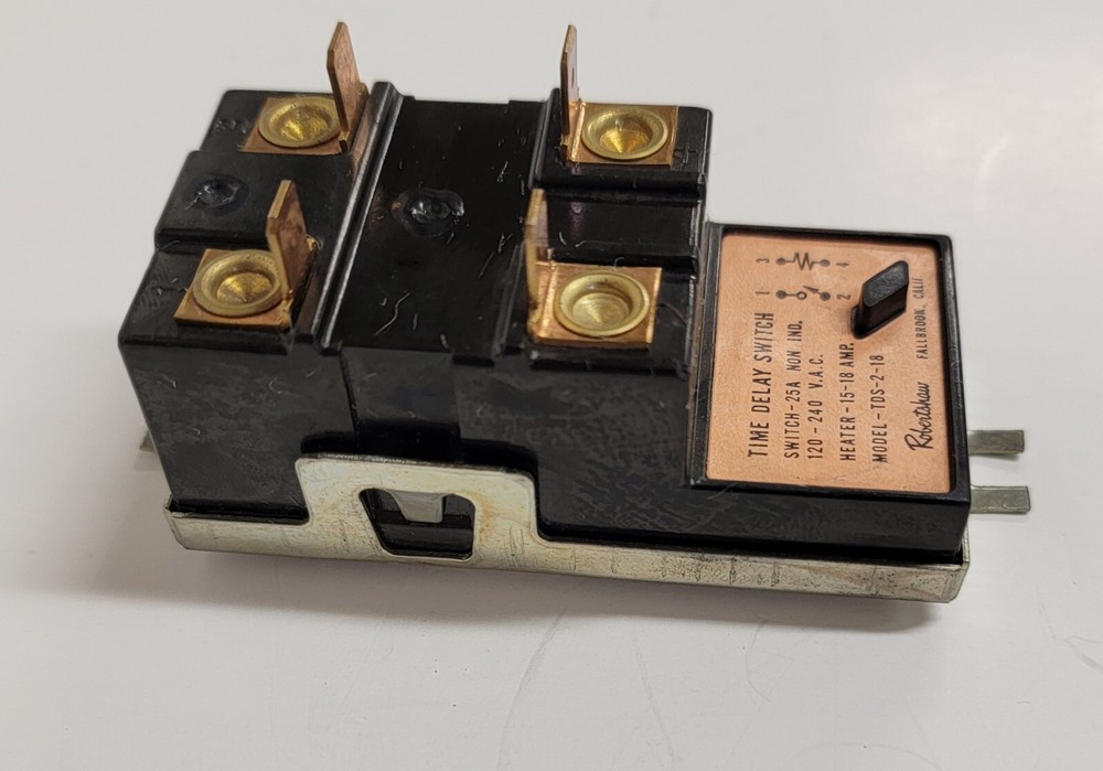 ROBERTSHAW TIME DELAY SWITCH TDS-2-18.