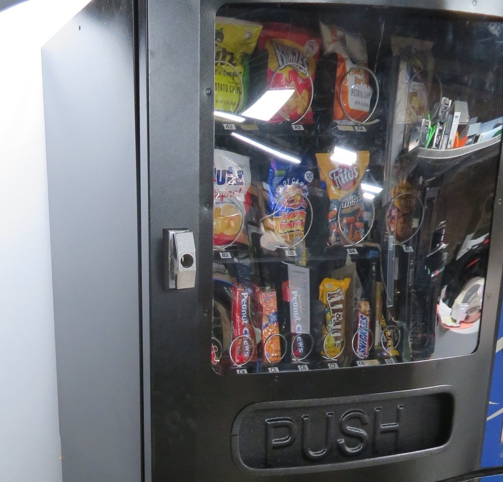 Seaga Countertop Snack/Candy Vending Machine