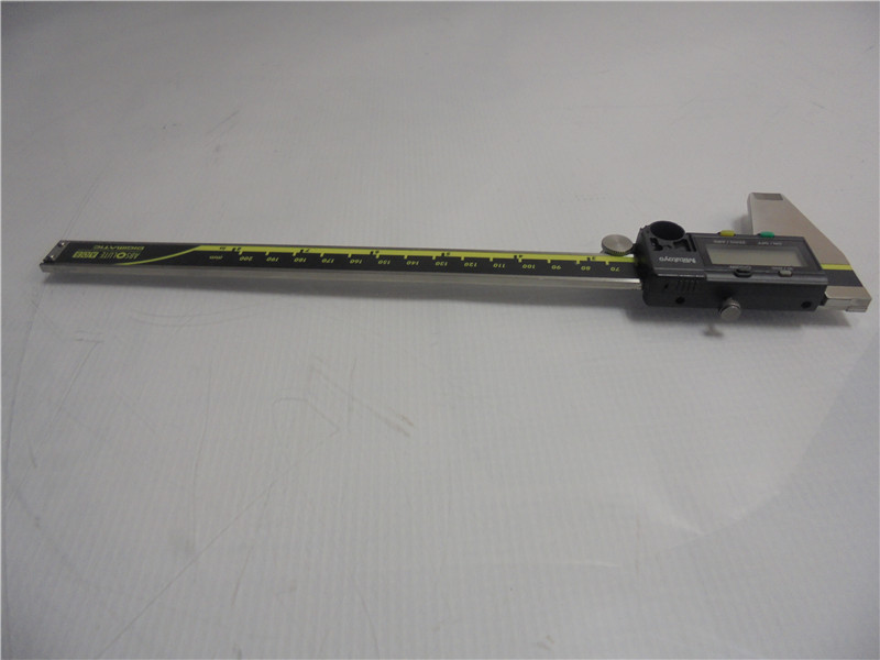 Mitutoyo CD 8 AX Digital Caliper 8 Inch Precision Measuring Tool Tested