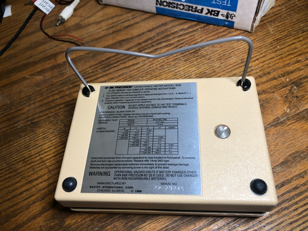 Working BK Precision 830 AUTORANGING Capacitance Meter with Original Box