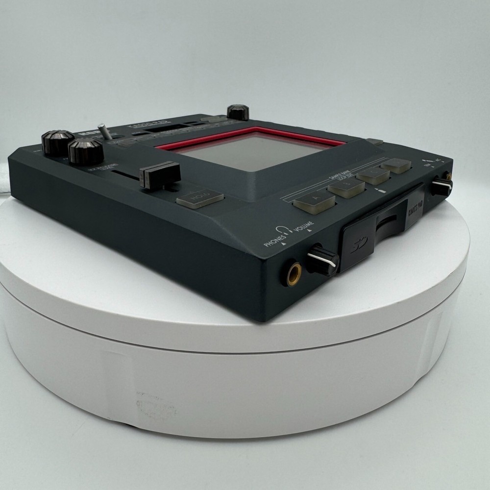 KORG KAOSS PAD KP3 KP-3 Dynamic Effect Sampler Sequencer w/Accessories Working