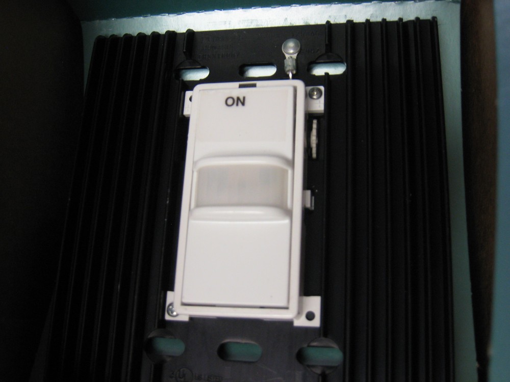 LIGHTOLIER IHS31000VAW INSIGHT OCCUPANCY SENSOR SWITCH