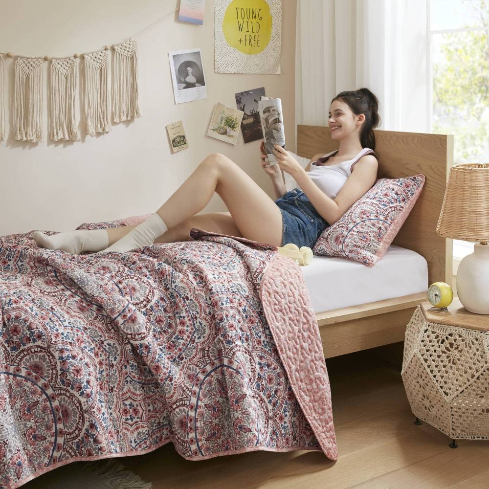 Twin Reversible Quilt Set 2pc Boho Medallion, Soft Polyester Fabric