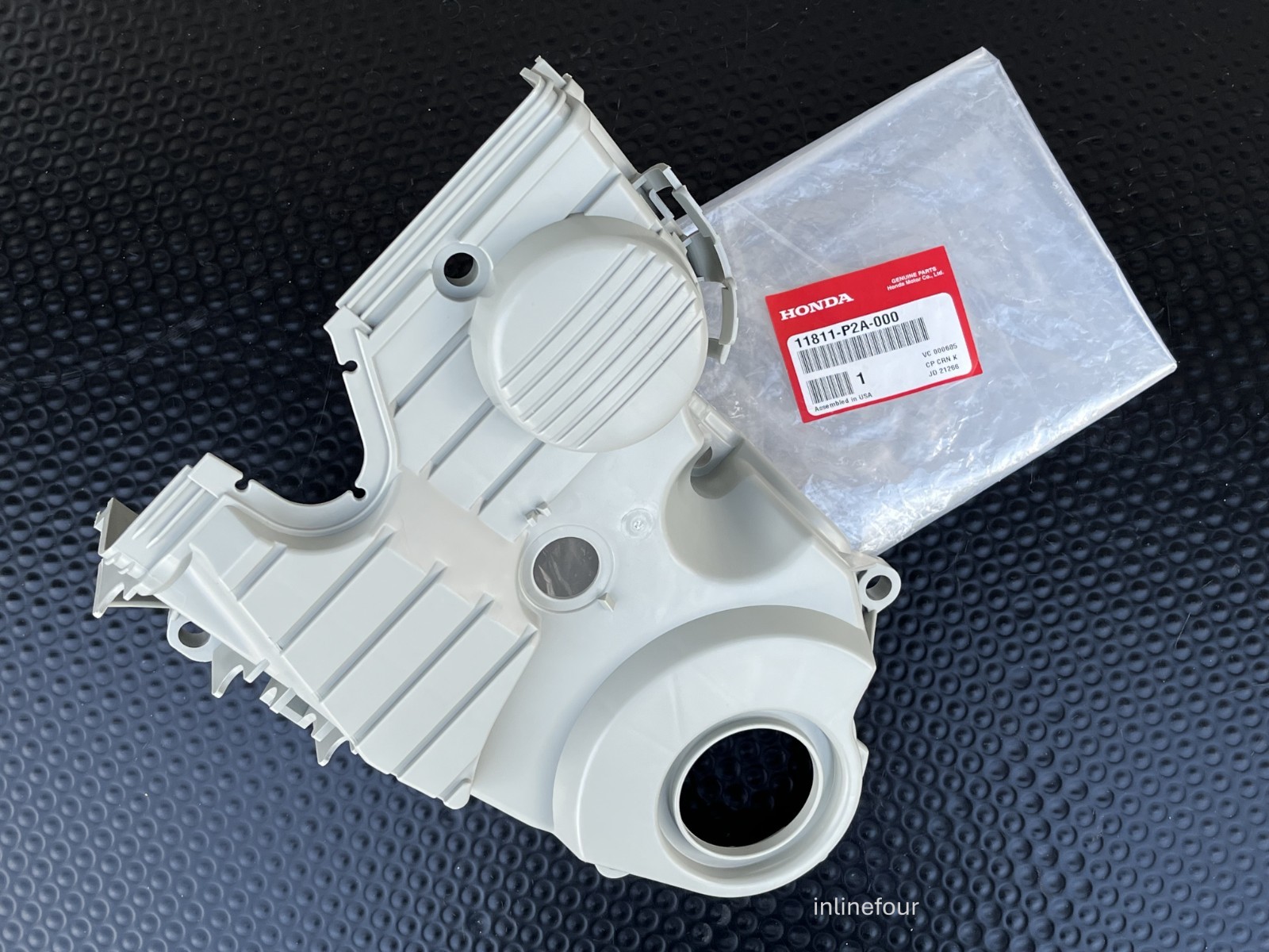 GENUINE OEM HONDA 96-00 CIVIC DEL SOL SOHC LOWER TIMING BELT COVER D16Y7 D16Y8