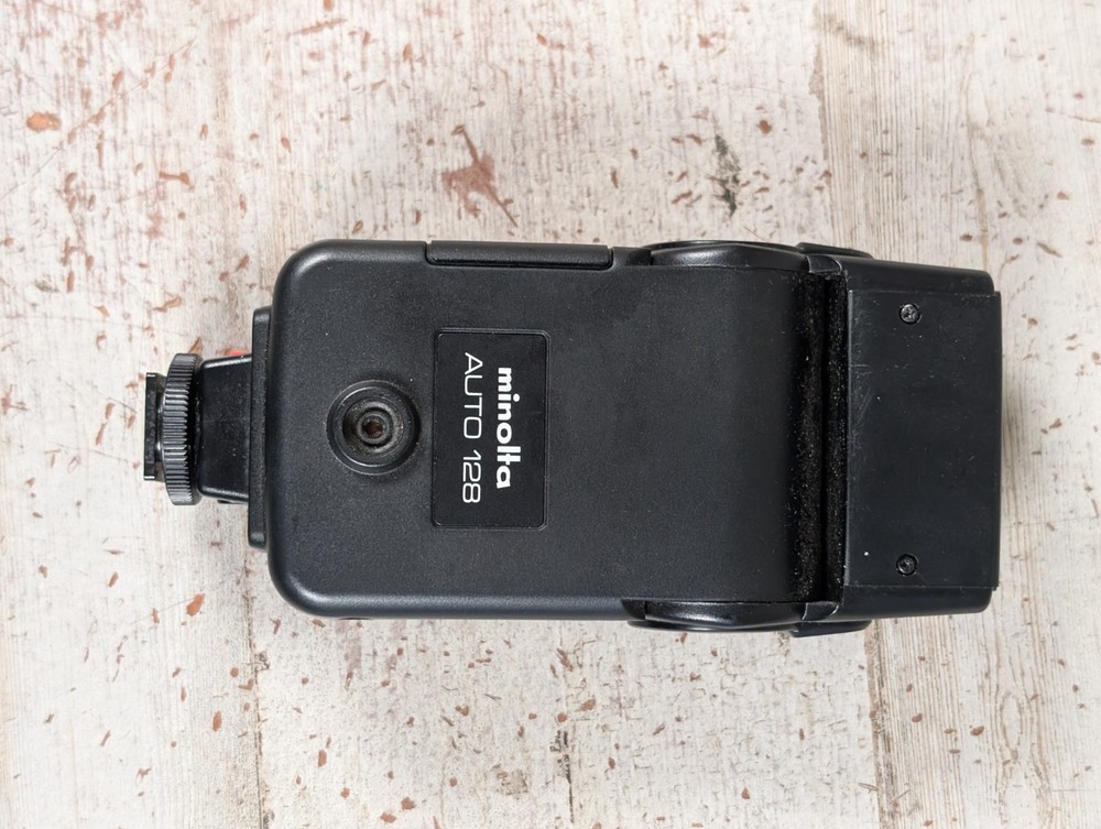 Minolta Auto 128 Shoe Mount Flash for Camera - Vintage - Untested