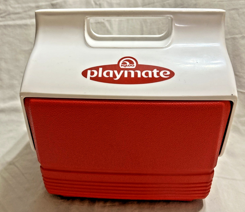 IGLOO Playmate Mini Red 4 qt. Hard Cooler - Red/White