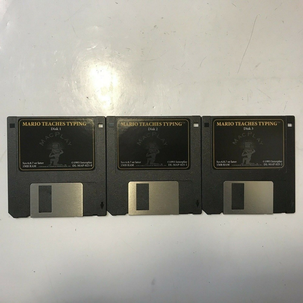 MARIO TEACHES TYPING MACPLAY Installation Disks