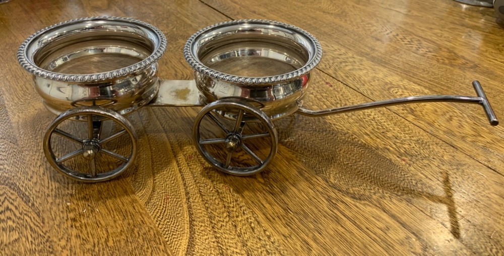 UNIQUE - Vintage Victoria Silverplate Wine Trolley Wagon