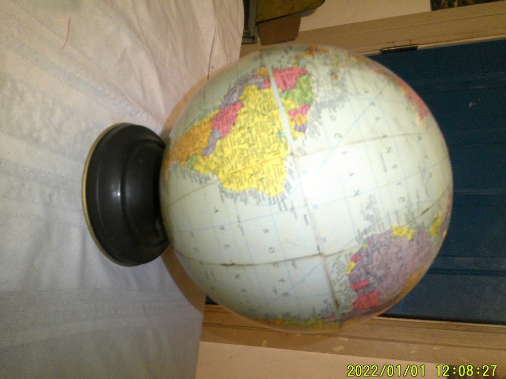 VINTAGE DESK TOP WORLD GLOBE
