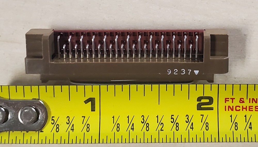 9237 Connector Brown