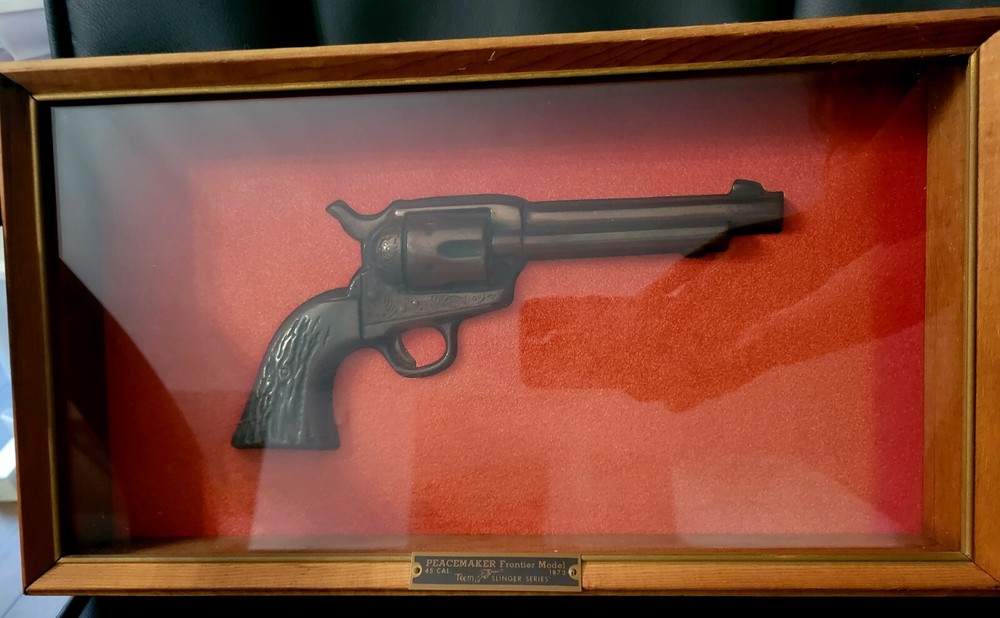 Peacemaker Frontier Model (Framed Lithograph) 45 Cal. 1873. Teem Slinger Series
