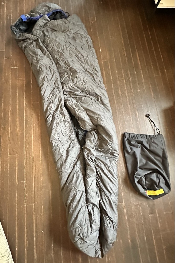 North Face Trinity sleeping bag, with 100% polyester filling