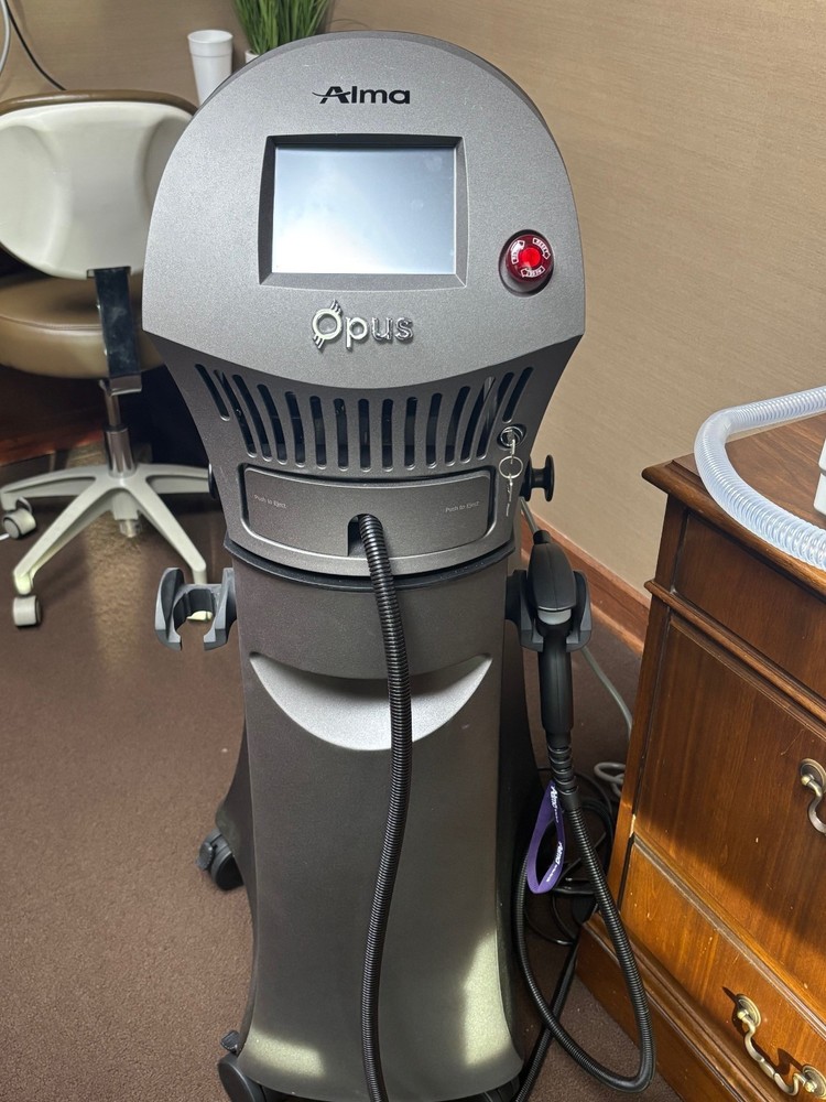 2023 Alma Opus with Accessories