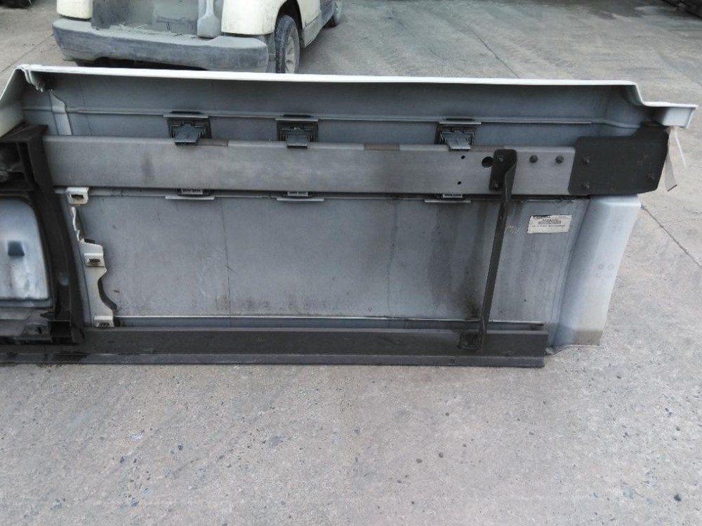 For 2016 VOLVO VNL SIDE FAIRING Left , MD