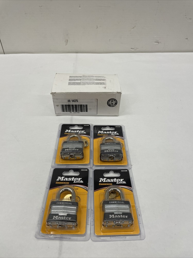 Master Lock 1DCOM Padlock, Keyed Different, Standard Shackle, Rectangular Steel