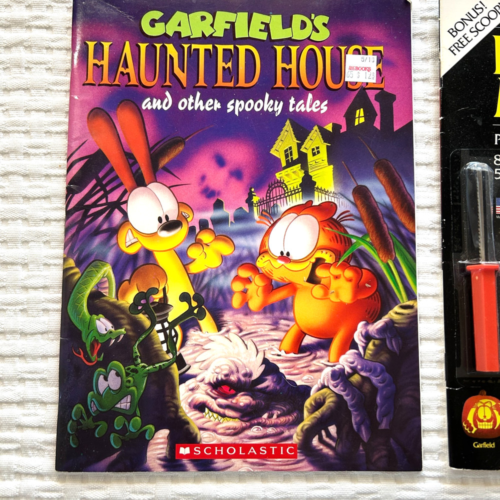 Pumpkin Masters Garfield Pattern Pumpkin Carving Kit Tools Haunted House Book