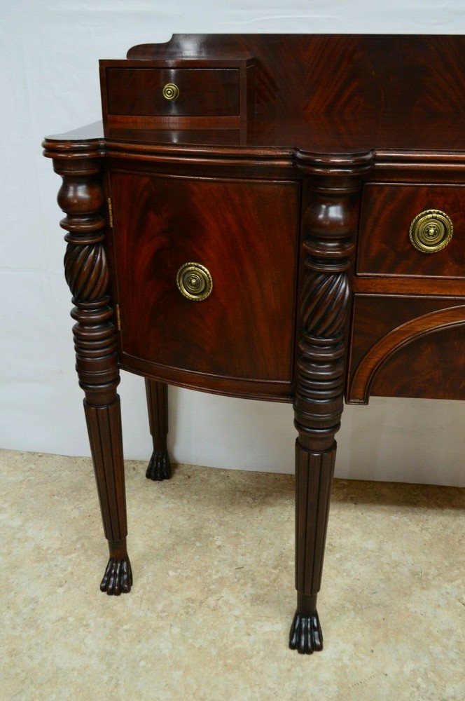 HENREDON MAHOGANY SIDEBOARD