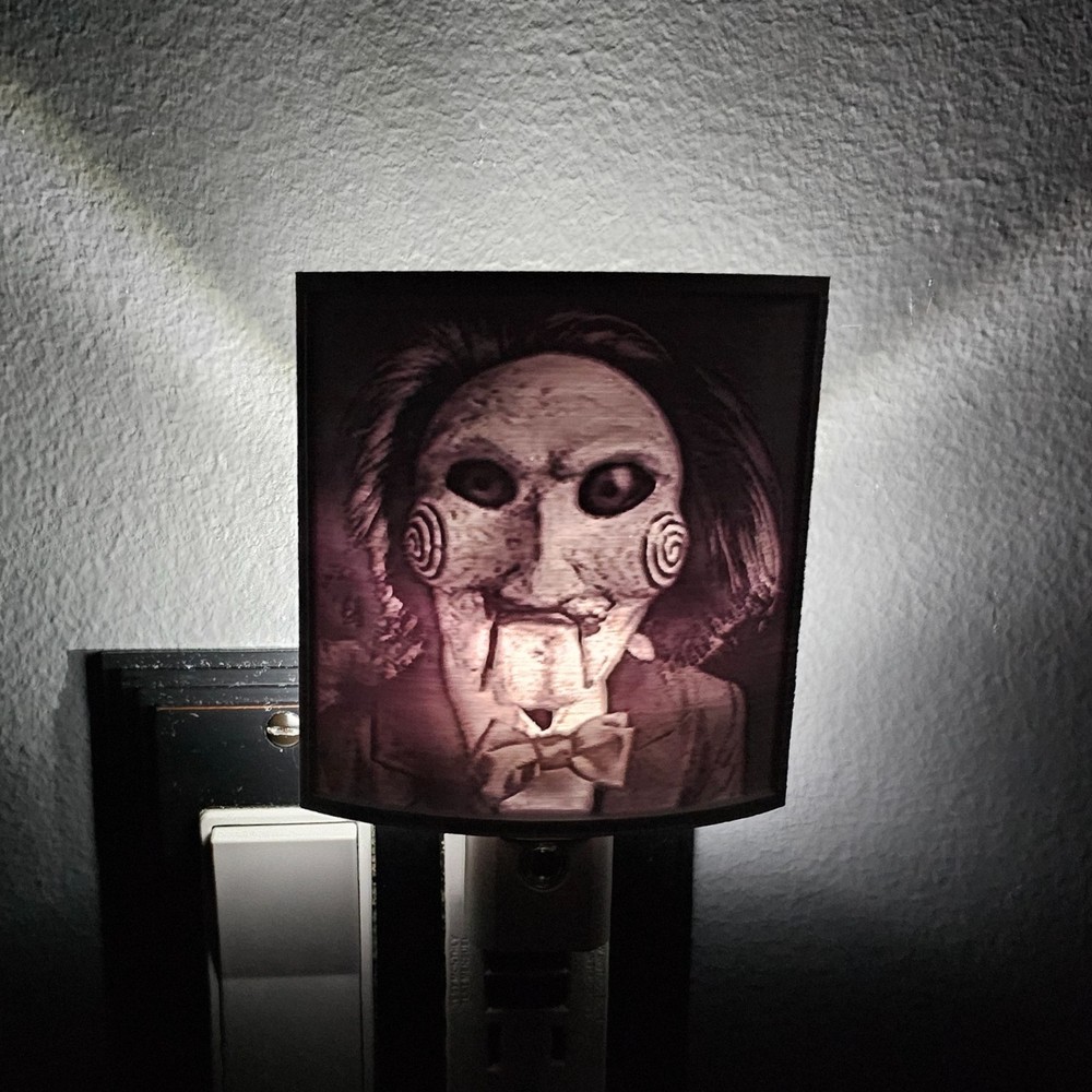 BILLY (close up) Nightlight