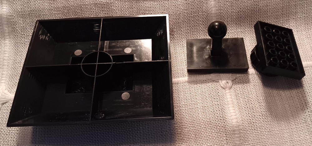 One Brickmaster Displays Infinity Angle Building Block Display Stand