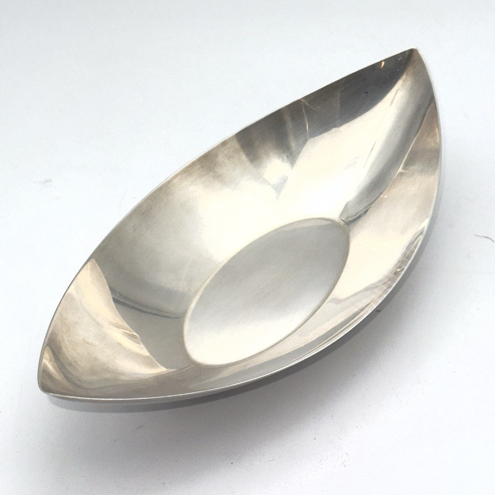 Vintage Gorham Silverplate 12"X 5" X 2" Bowl. YC689