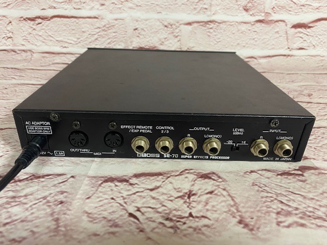 BOSS Pro SE-70 Super Effects Processor very fast ship from japan with adapter