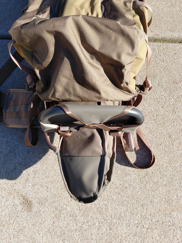 Eberlestock Bolt Action Scabbard Hunting Backpack Dry Earth, Nylon, Adjustable