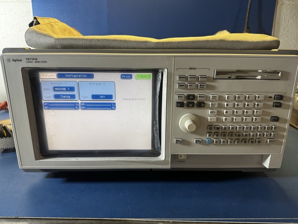Agilent 1672G Logic Analyzer
