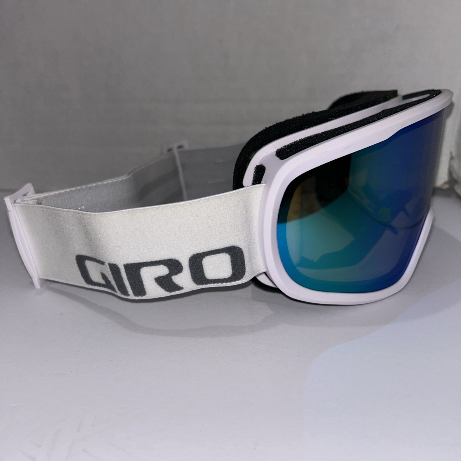 Giro Cruz Adult Snow Sports Goggle White Frame, Loden Green Lens