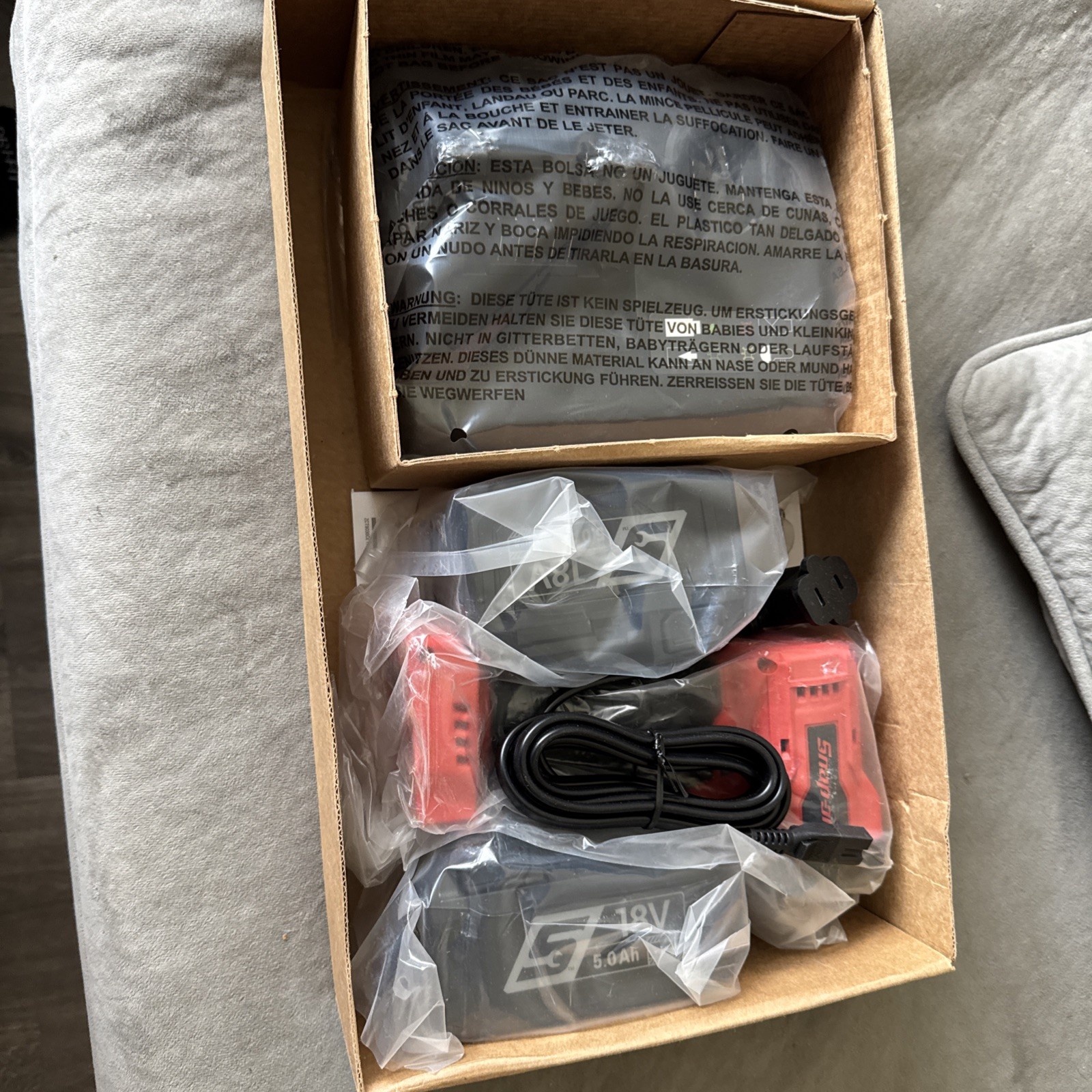 Snap On NEW 3/8 18V Stubby Monsterlithium Cordless Impact + Batteries CT9038K2