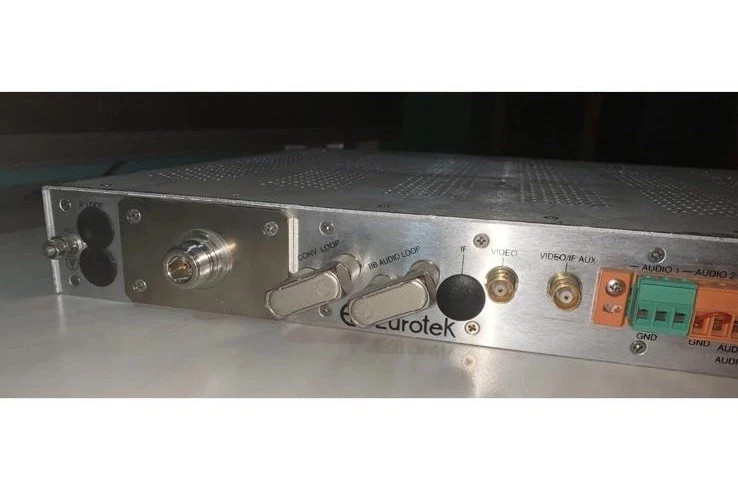EUROTEK 70 MHZ ANALOG MODULATOR INPUT 2 AUDIO / 1 VIDEO BROADCAST