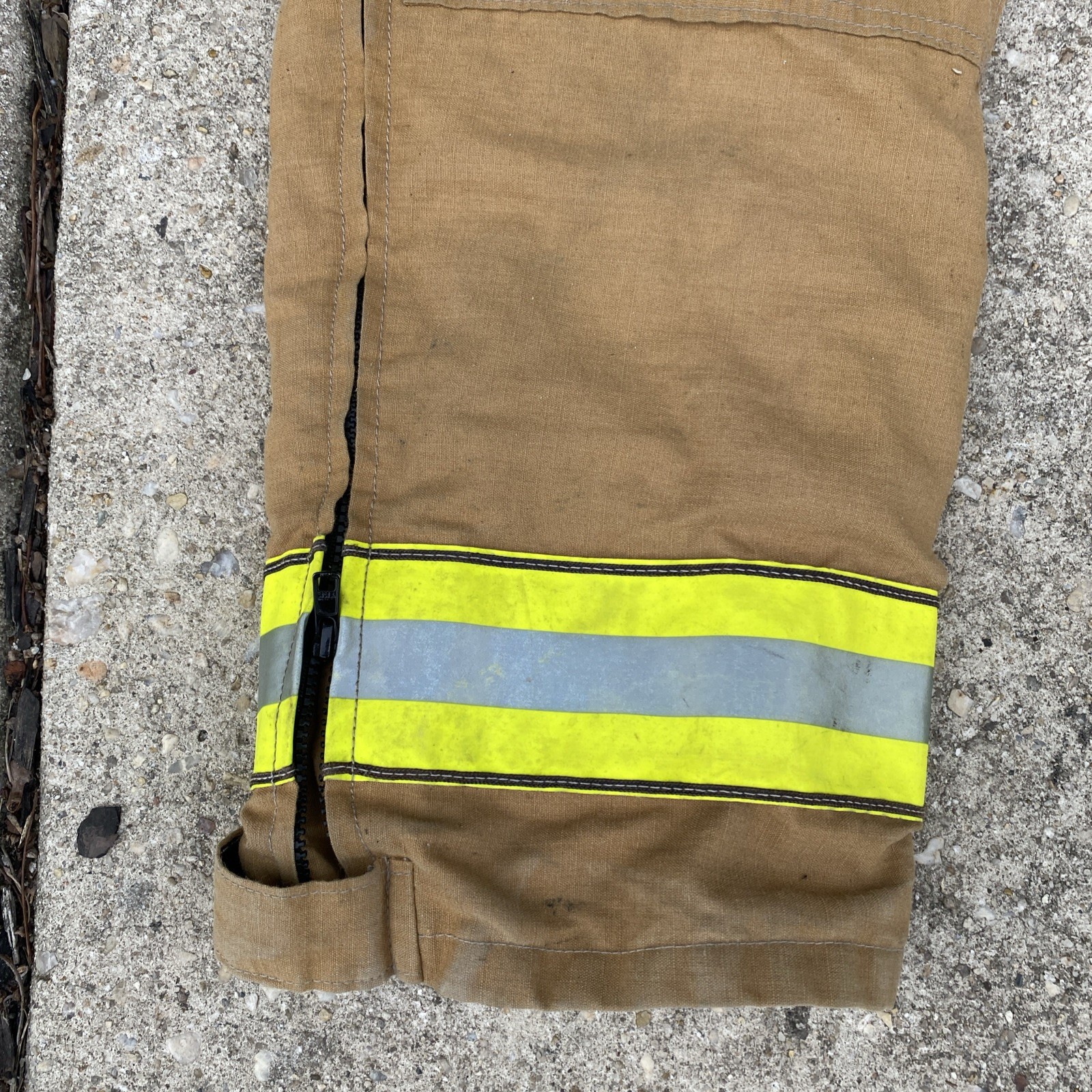 Globe Lifeline Technical Rescue Extrication EMS PANTS Medium 34 X 32 Length