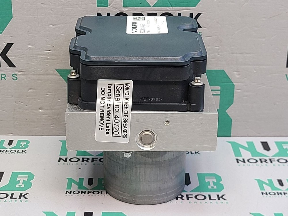VOLVO XC40 ABS Pump Modulator Control Unit 32281466