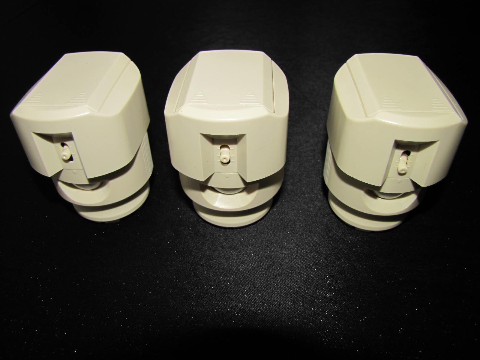 Lot of 3 PetSafe SSSCAT Automatic Spray Deterrent Motion Sensors Lids Tops