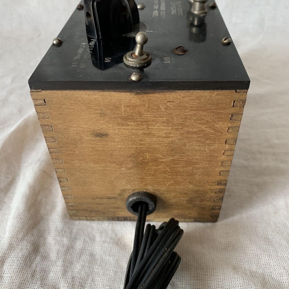 Synchronous Clock Laboratory Model