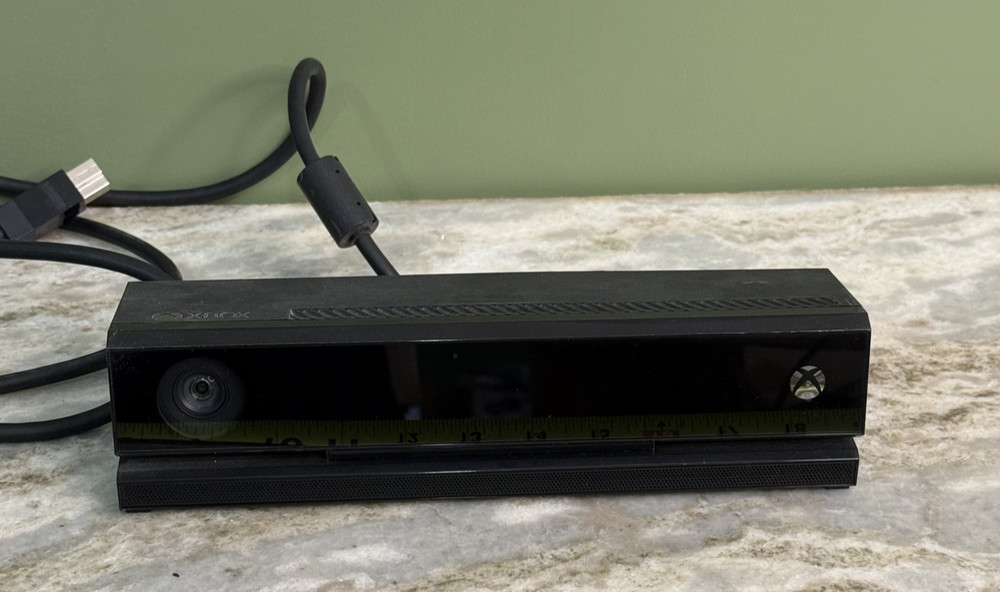 Microsoft Xbox One Kinect Sensor Camera Motion Controller Model 1520 TESTED