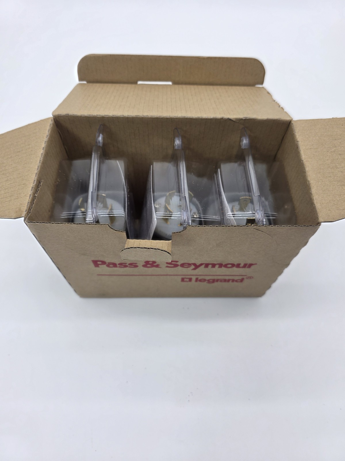 3 Pack LEGRAND NEMA L16-30P/ L1630-PCCV3 TURNLOK PLUGS 30A 3PH 480V 3P 4-WIRE