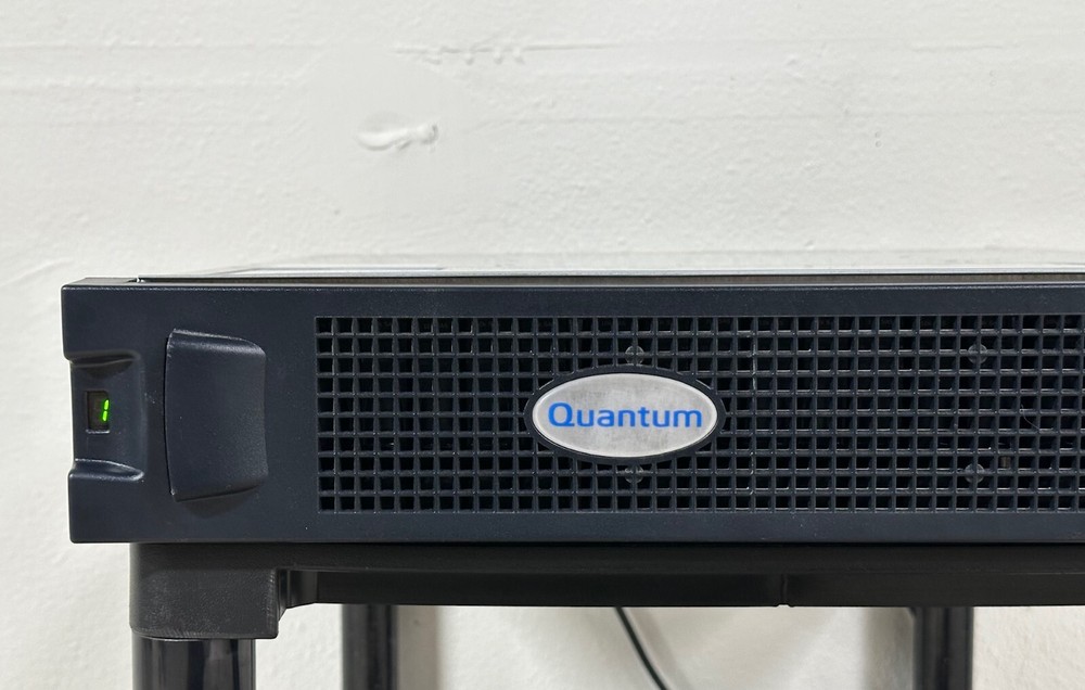 Quantum 24-bay SAS disk array w/ Dual Dot Hill 1-04920-01