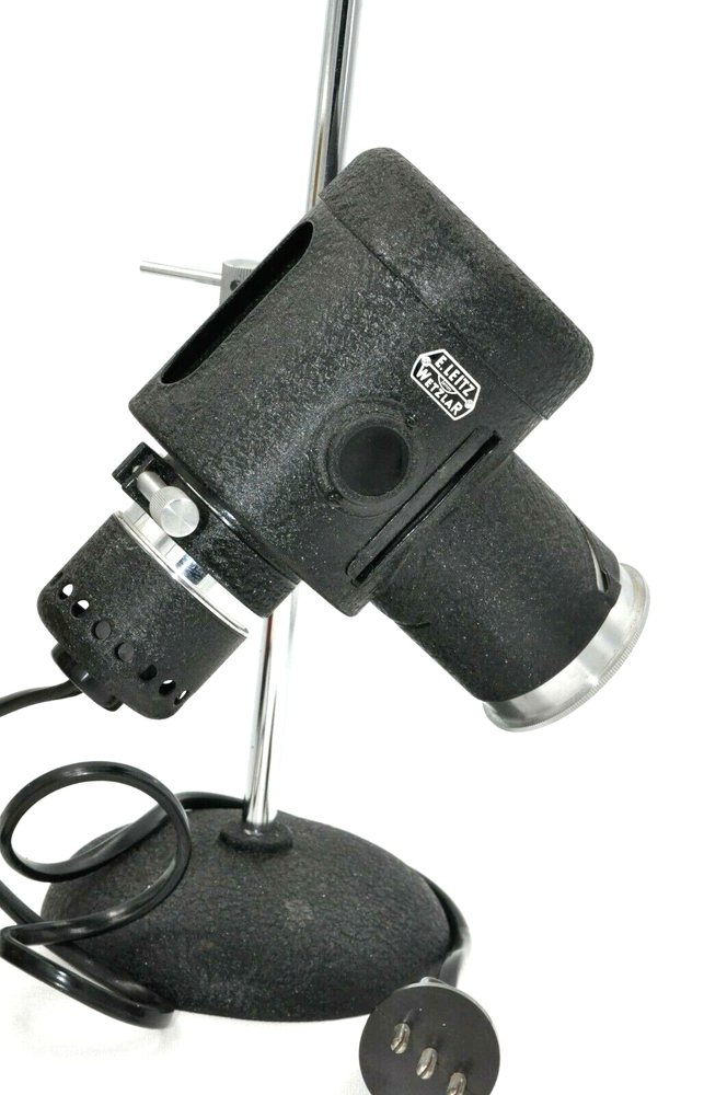 LEITZ TABLETOP ILLUMINATOR "MINT". ANTIQUE