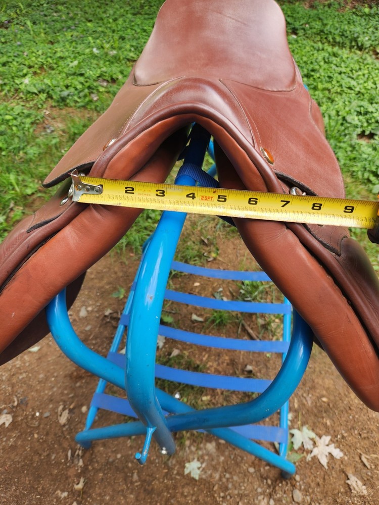 English Saddle 15"