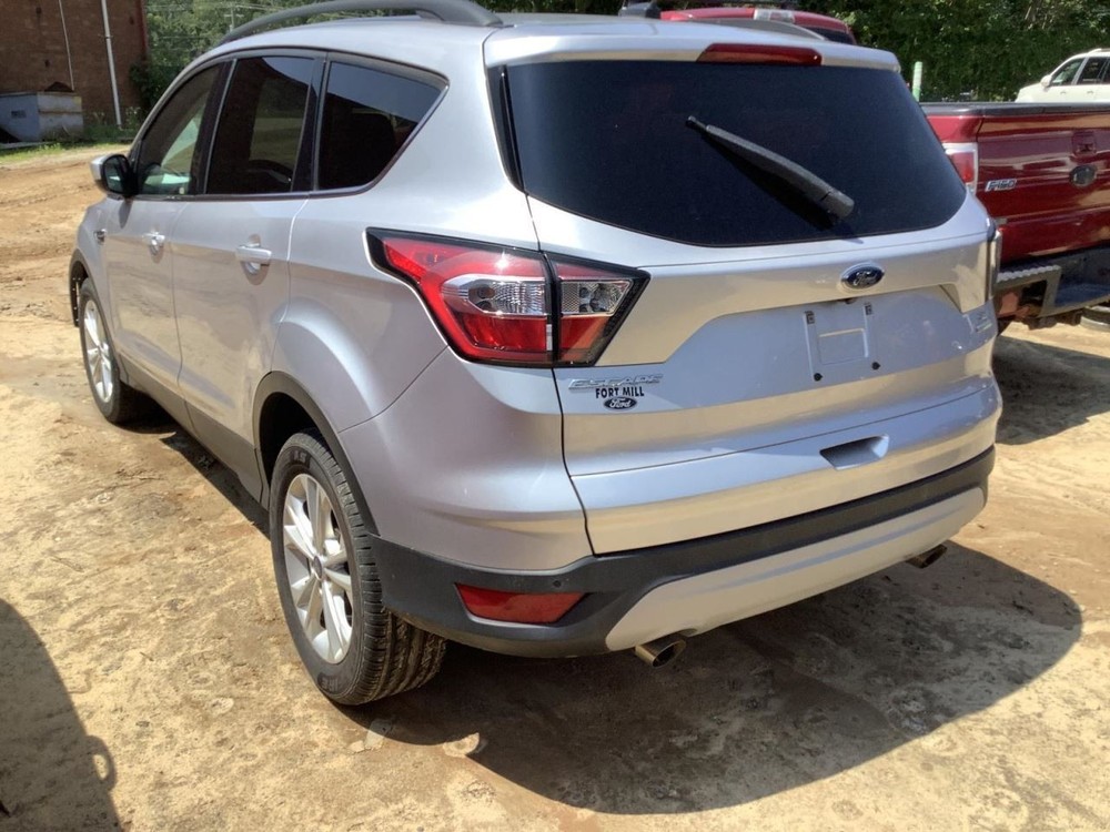 Fuse Box Engine Fits 17 ESCAPE 4674187